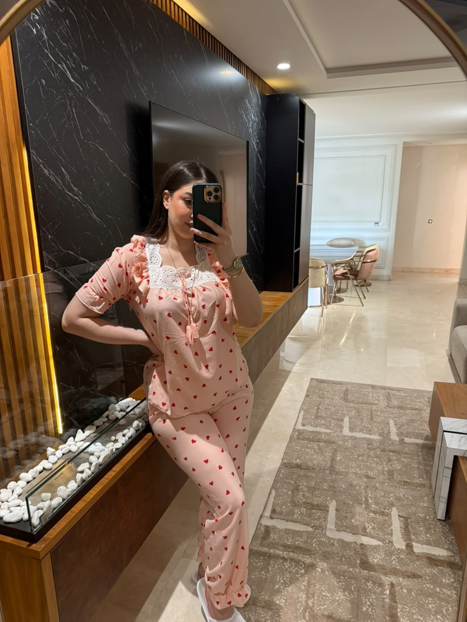 💖 Pyjama Motif Petits Cœurs – Douceur, Confort et Charme 🌙✨