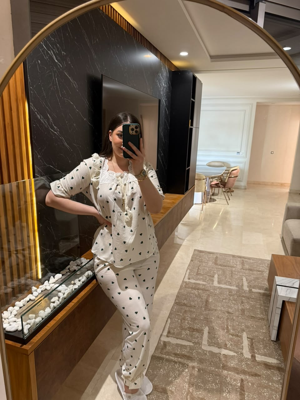 💖 Pyjama Motif Petits Cœurs – Douceur, Confort et Charme 🌙✨