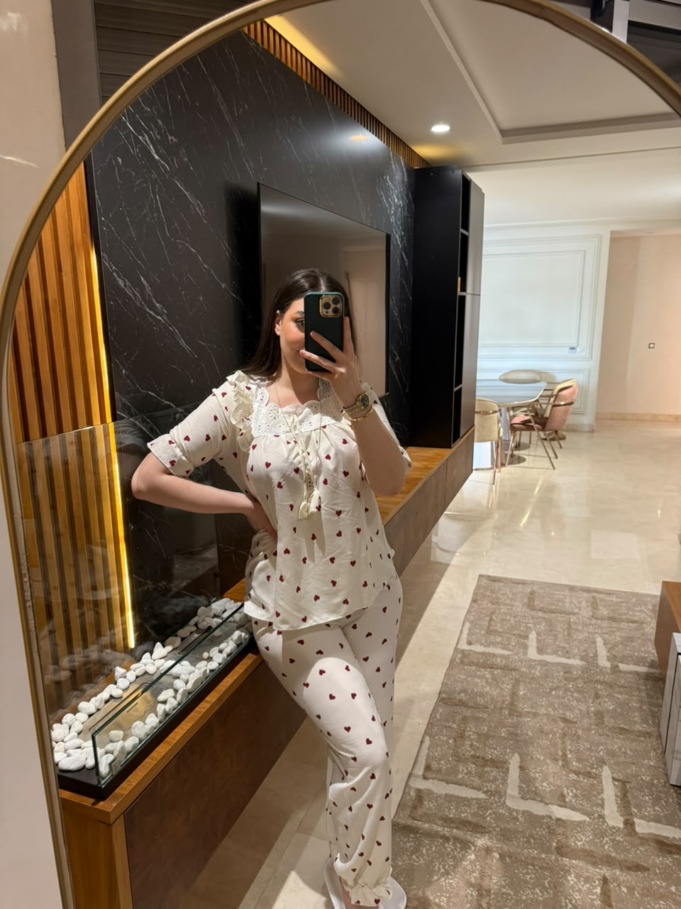 💖 Pyjama Motif Petits Cœurs – Douceur, Confort et Charme 🌙✨