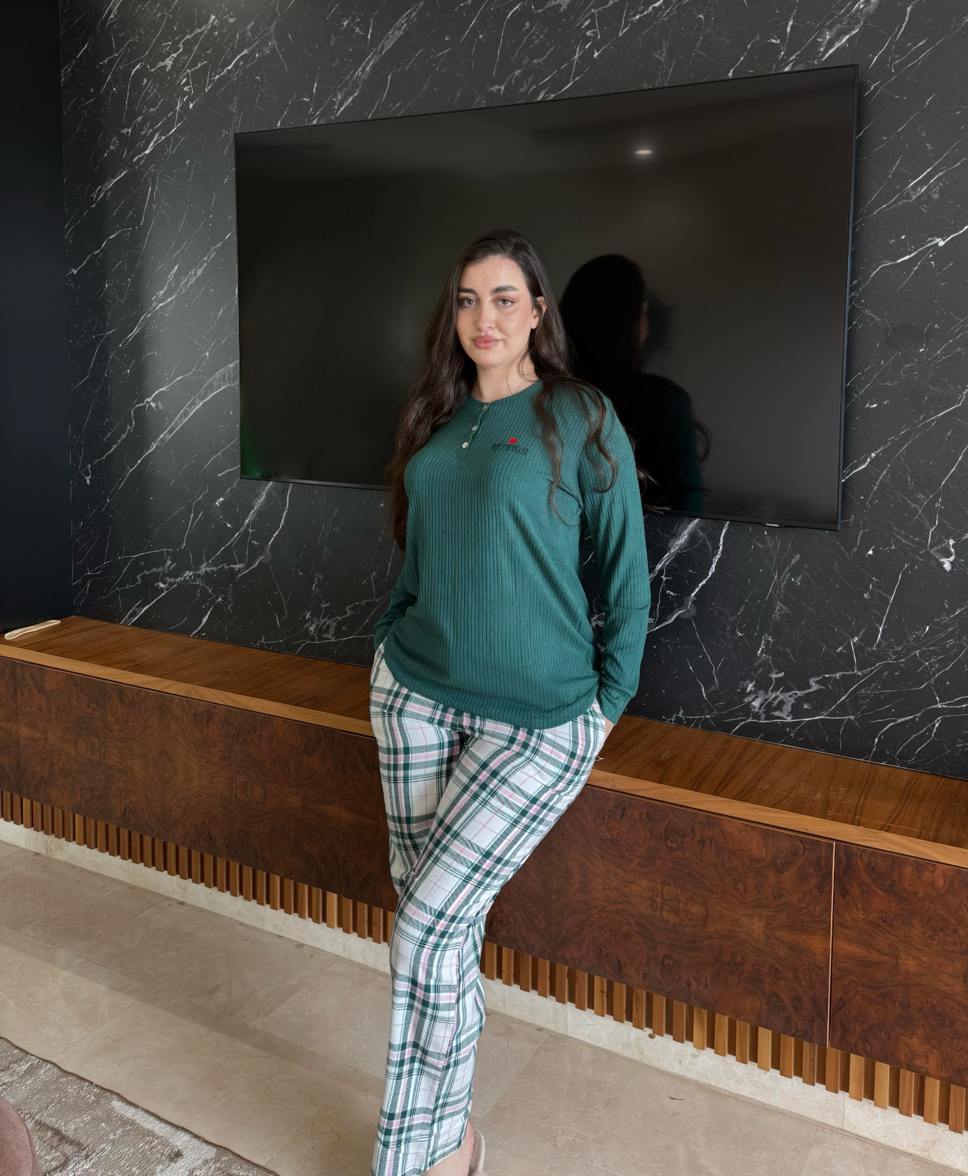 ✨ Pyjama Femme Coton Premium – Haut Manches Longues & Pantalon à Carreaux