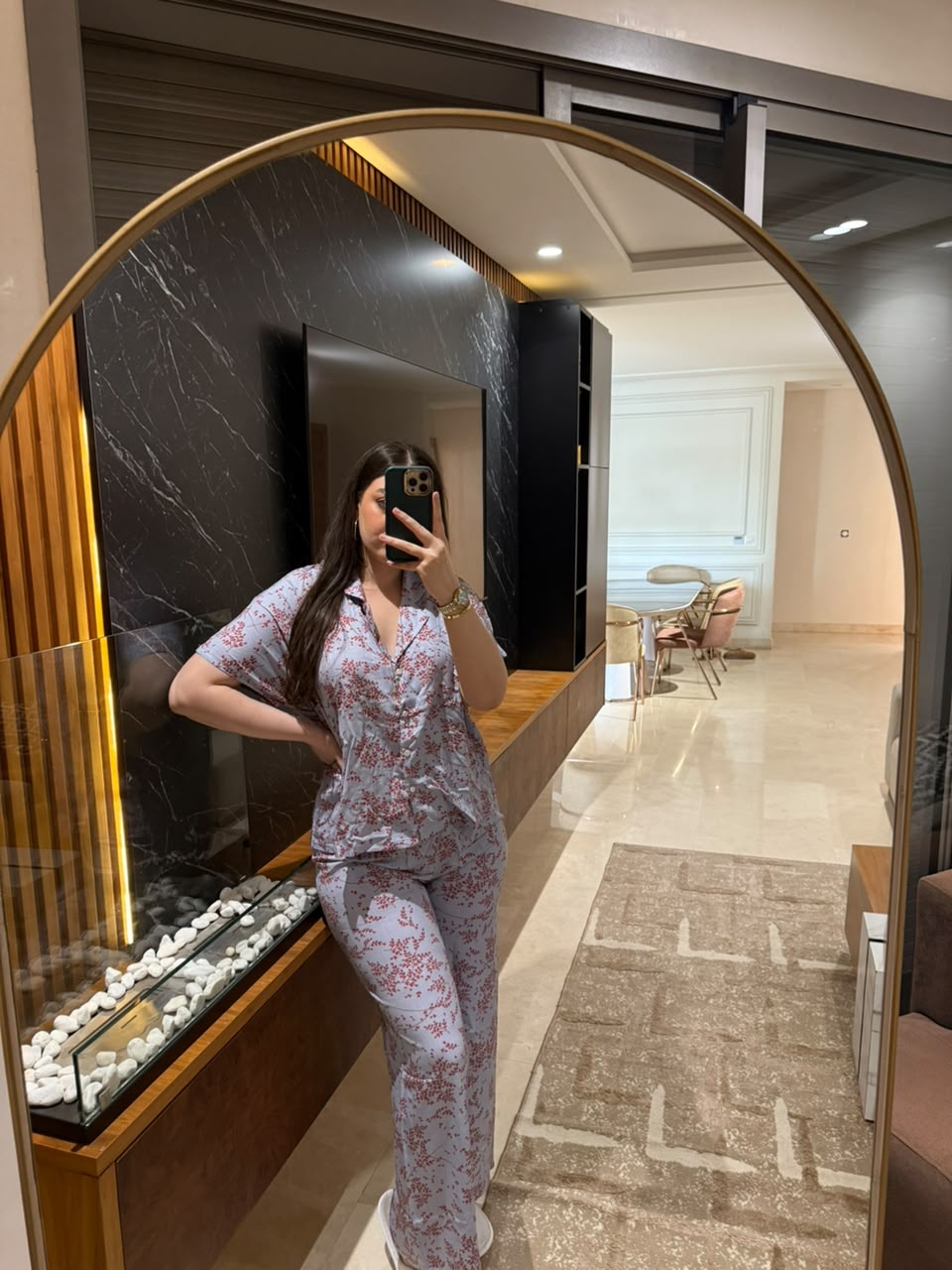 🌿 Ensemble Pyjama Motif Branches Fleuries – Élégance Naturelle et Confort 🌸🌙