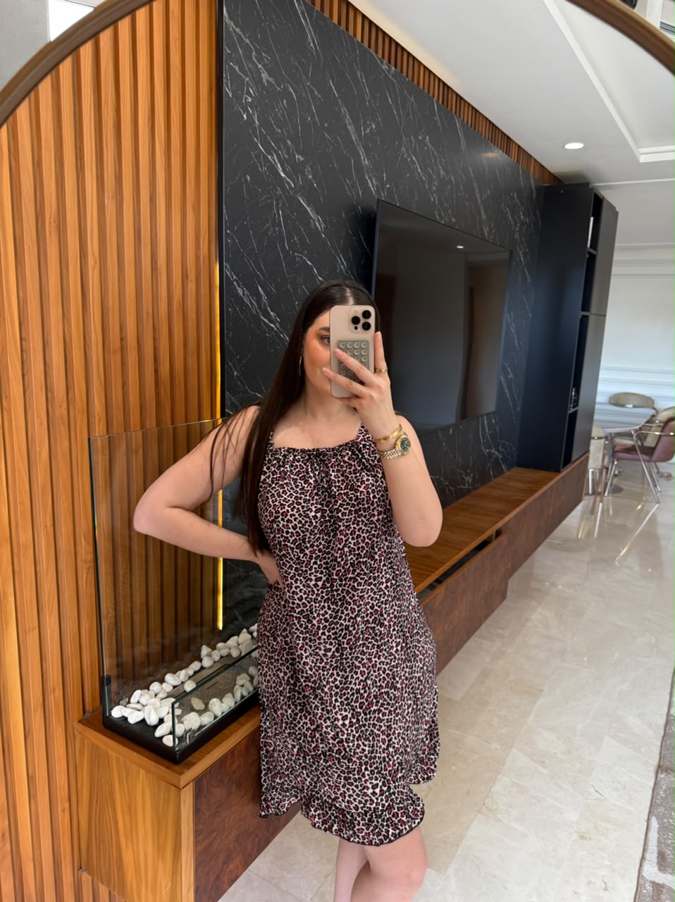 🐆 Robe Léopard Moderne – Style Audacieux & Élégance Intemporelle ✨