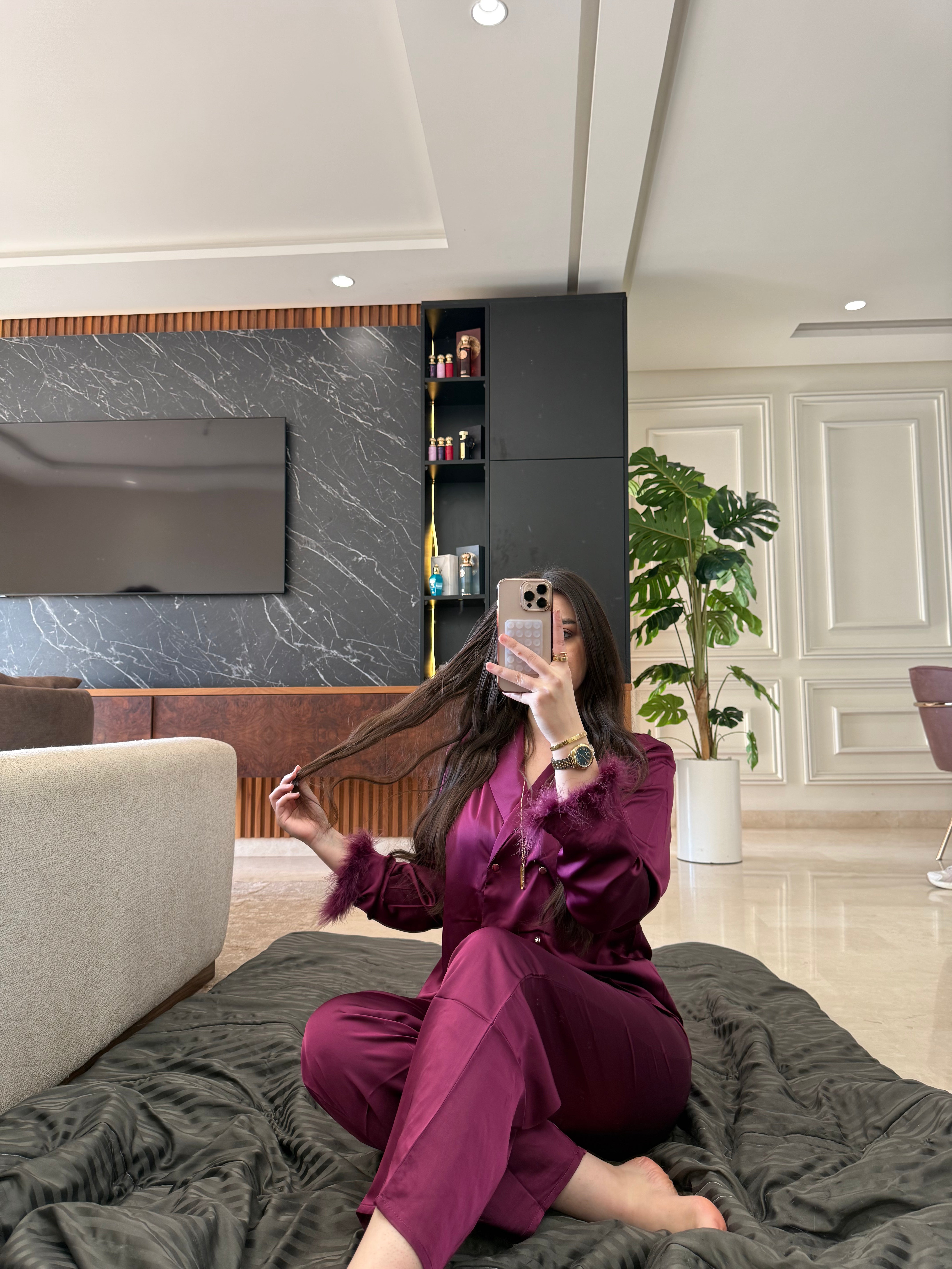 Ensemble Pyjama "Satin &amp; Plumes" – Le Glamour à l'État Pur