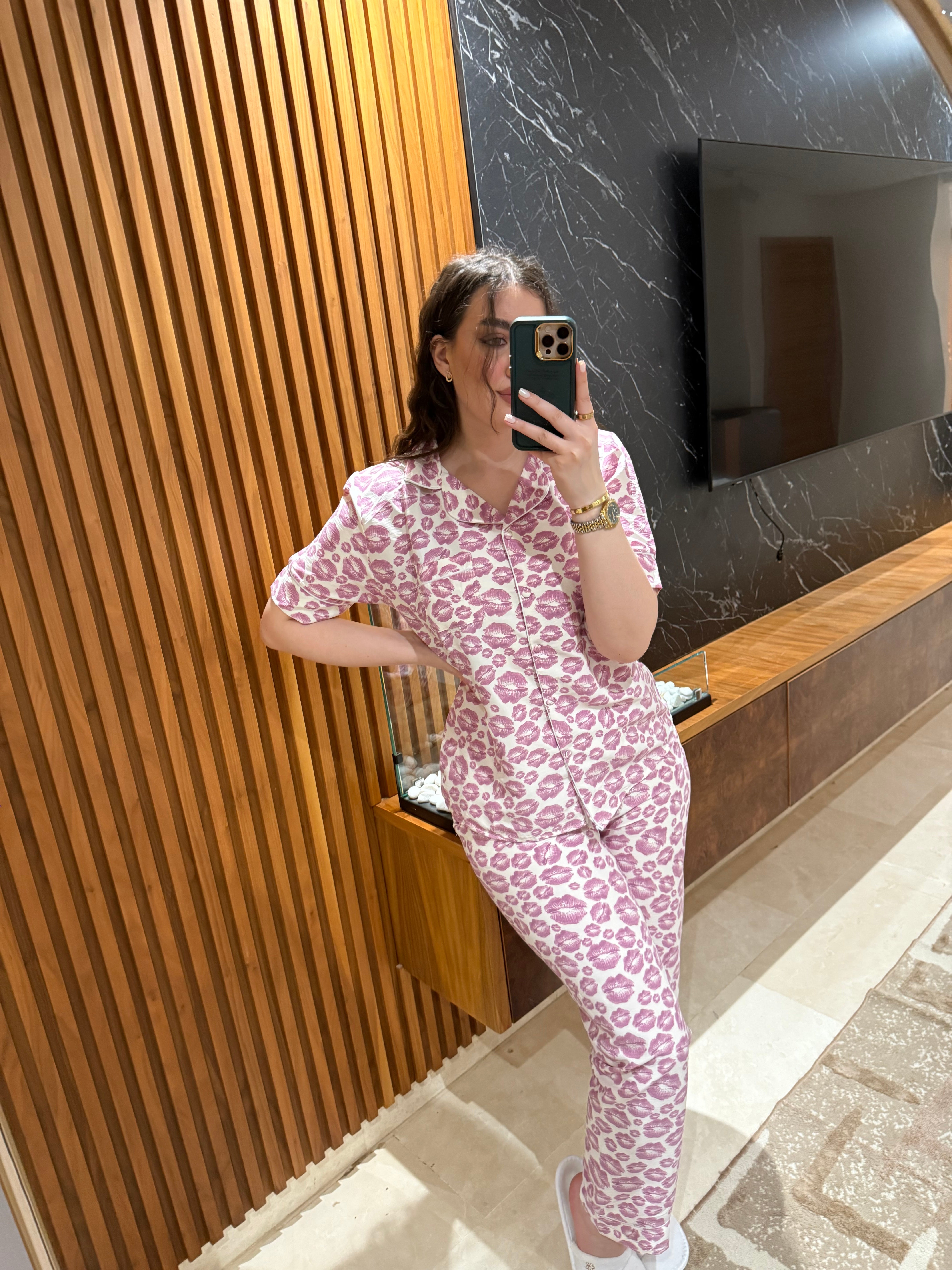 💋 Pyjama 2 pièces “BISOU” – Douceur & Style à la maison 💋