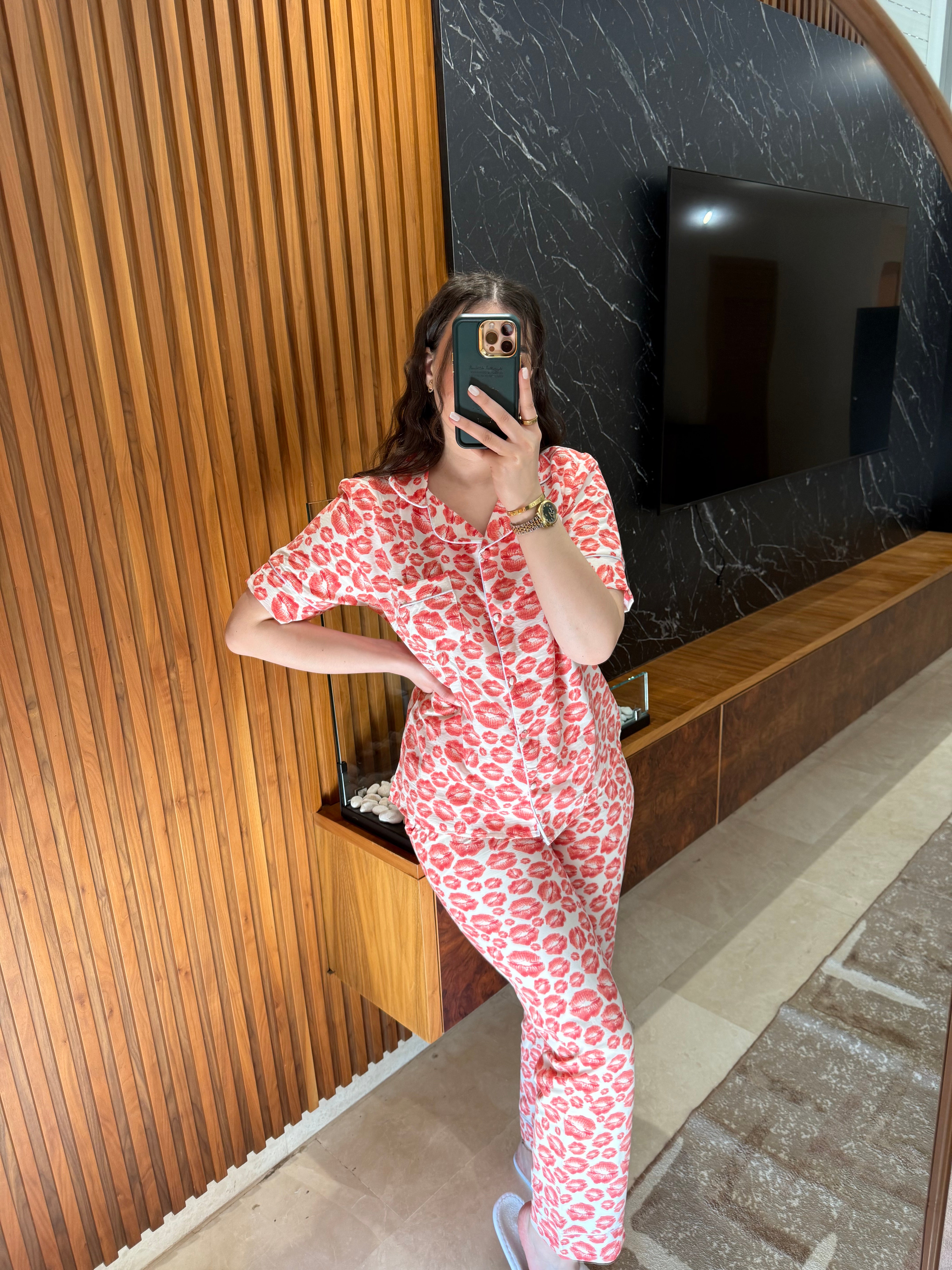 💋 Pyjama 2 pièces “BISOU” – Douceur & Style à la maison 💋
