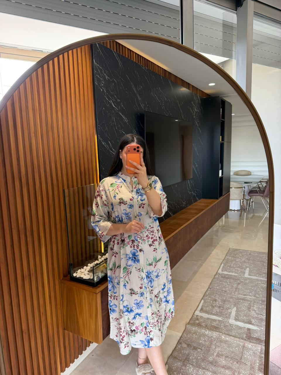 🌷 Robe Fleurie Tendance – Un Look Moderne et Raffiné🌷