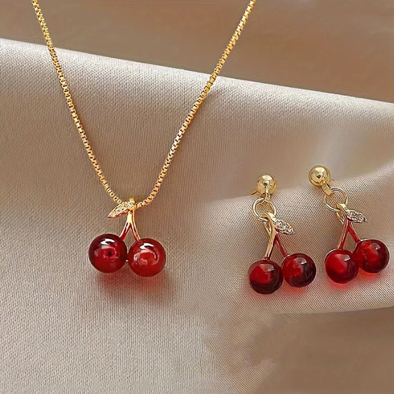 🍒✨ Parure Cerise Élégance – Collier & Boucles d’Oreilles ✨🍒